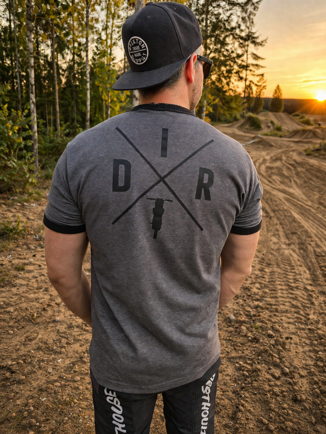 T-shirt - AKIWA - DIRT