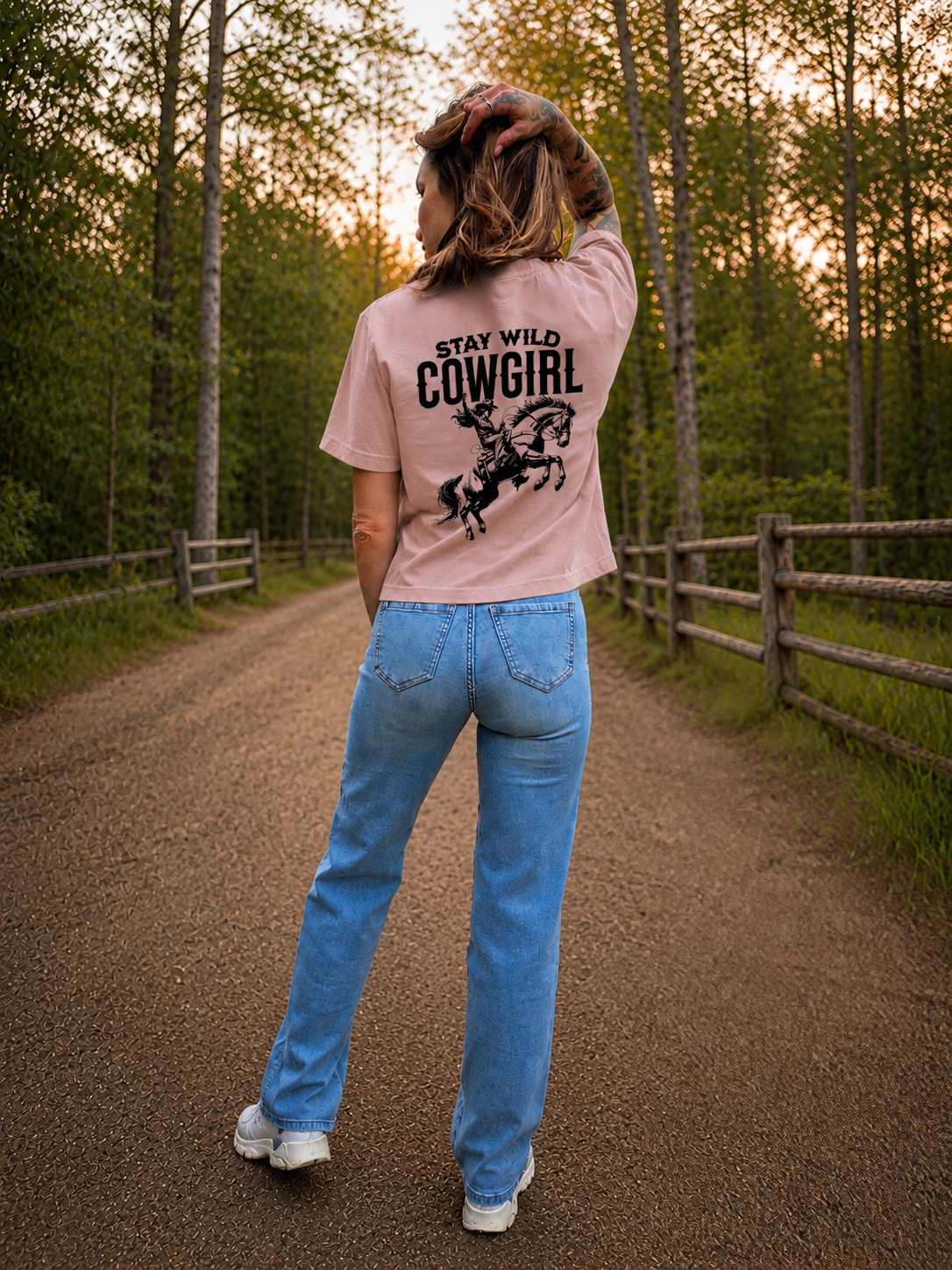 T shirt carré - STAY WILD COWGIRL 🌸